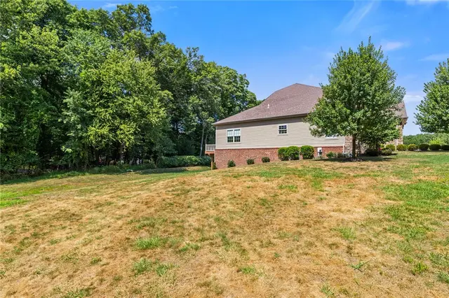 4326 Muirfield Drive gallery image 32