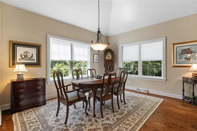 4326 Muirfield Drive gallery image 37