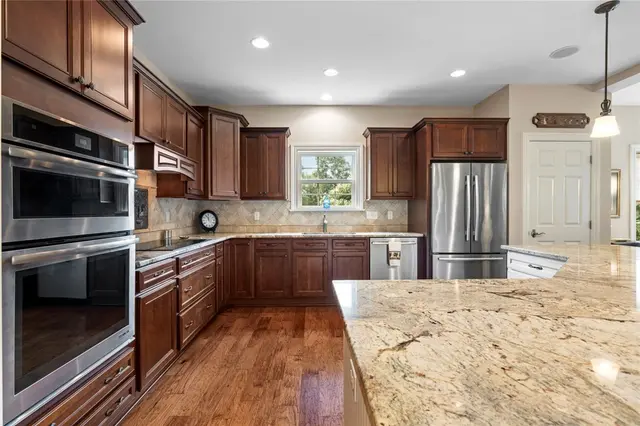 4326 Muirfield Drive gallery image 43