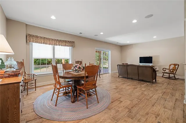 4326 Muirfield Drive gallery image 49
