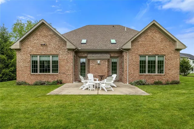 4327 Muirfield Drive gallery image 35