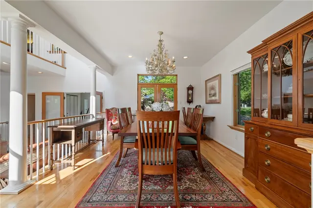 433 Heights Drive gallery image 9