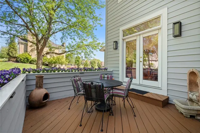 433 Heights Drive gallery image 42