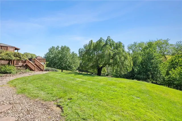 433 Heights Drive gallery image 45