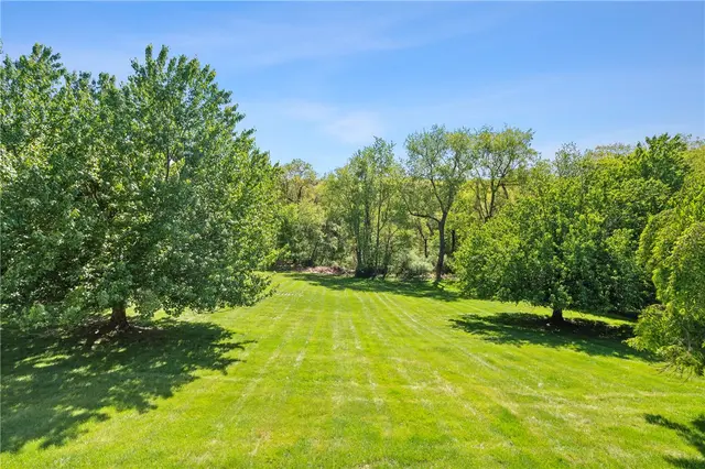 433 Heights Drive gallery image 47