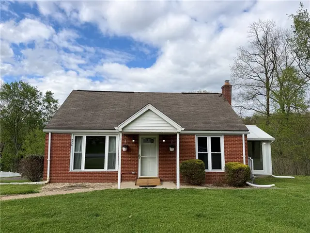 4330 Orchardview Dr gallery image 2