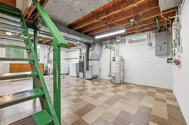 4330 Orchardview Dr gallery image 12