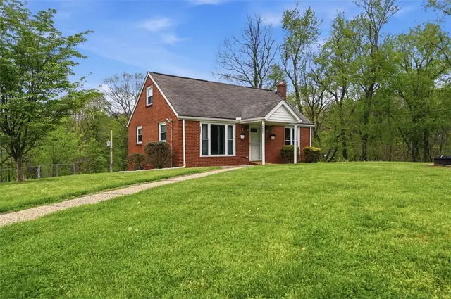 4330 Orchardview Dr gallery image 25