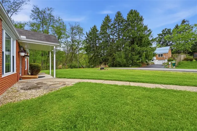 4330 Orchardview Dr gallery image 27