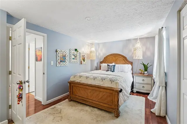 435 Brookside Ct gallery image 11