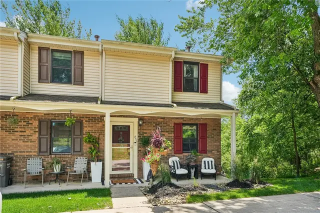 435 Brookside Ct gallery image 13