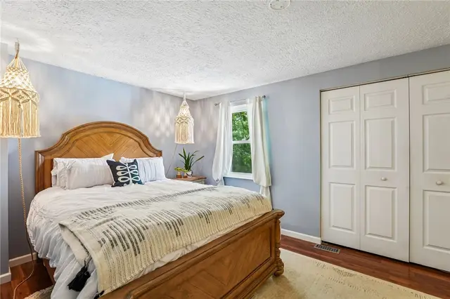 435 Brookside Ct gallery image 20