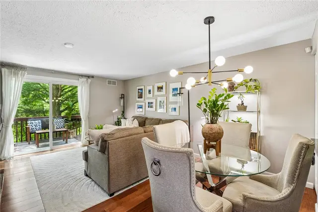 435 Brookside Ct gallery image 27