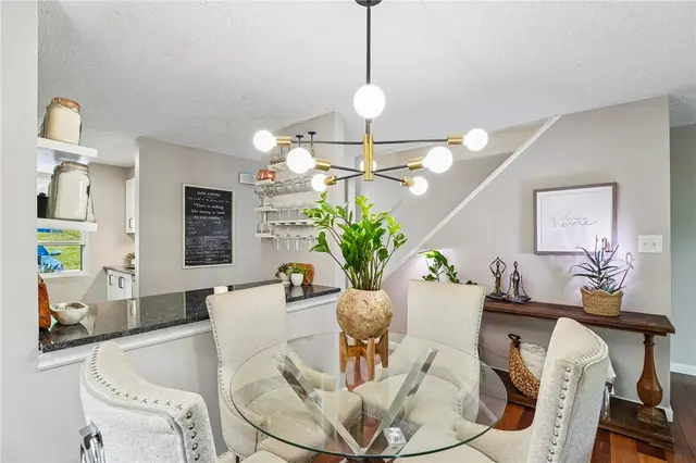 435 Brookside Ct gallery image 33