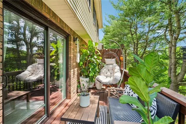 435 Brookside Ct gallery image 36
