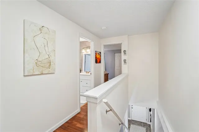 435 Brookside Ct gallery image 38