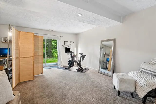 435 Brookside Ct gallery image 39