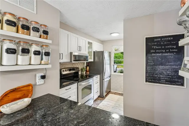 435 Brookside Ct gallery image 46