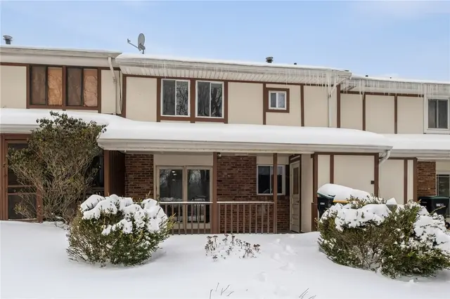 4360 Hemlock Cir gallery image 12