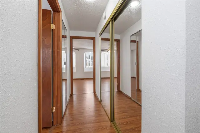 4360 Hemlock Cir gallery image 20
