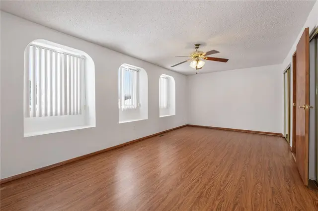 4360 Hemlock Cir gallery image 23