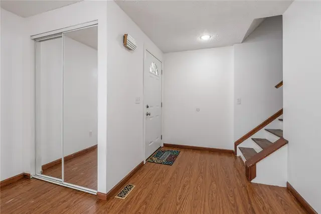 4360 Hemlock Cir gallery image 25