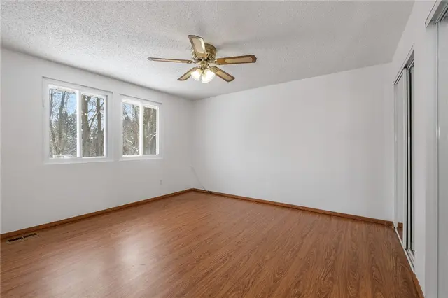 4360 Hemlock Cir gallery image 28