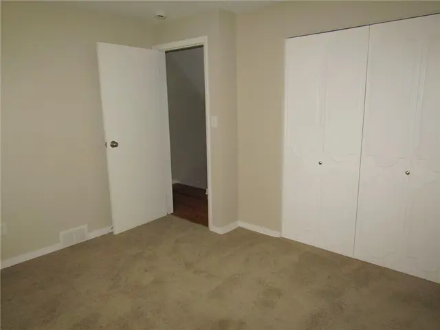 4371 Kilbert Dr gallery image 2