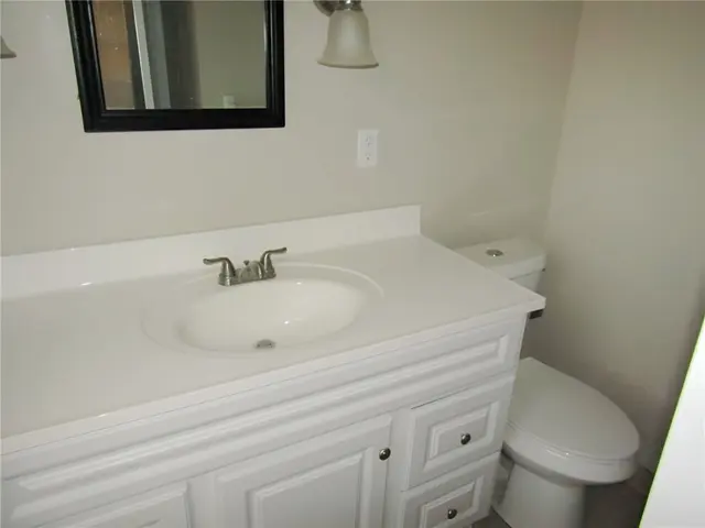4371 Kilbert Dr gallery image 4