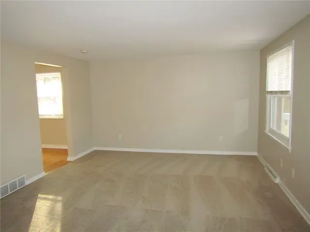 4371 Kilbert Dr gallery image 10
