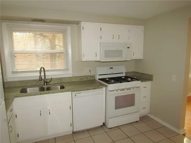 4371 Kilbert Dr gallery image 11