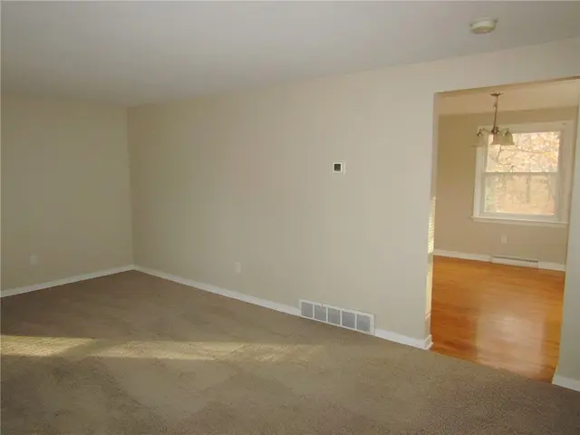 4371 Kilbert Dr gallery image 15
