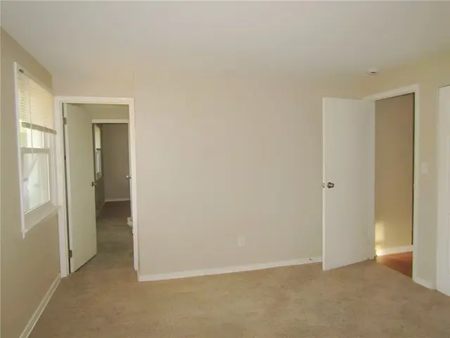 4371 Kilbert Dr gallery image 20
