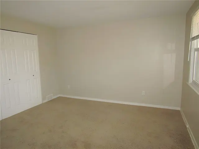 4371 Kilbert Dr gallery image 22