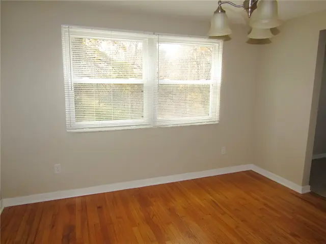 4371 Kilbert Dr gallery image 28