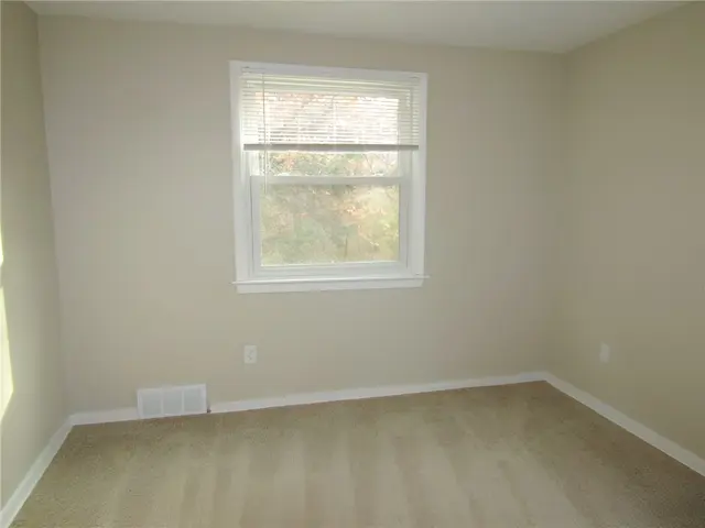 4371 Kilbert Dr gallery image 31