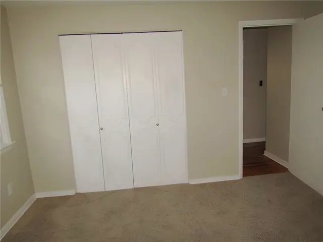 4371 Kilbert Dr gallery image 35