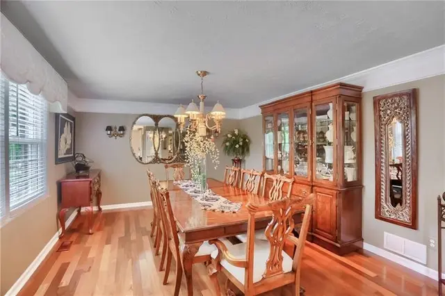 439 Deerfield Dr gallery image 10