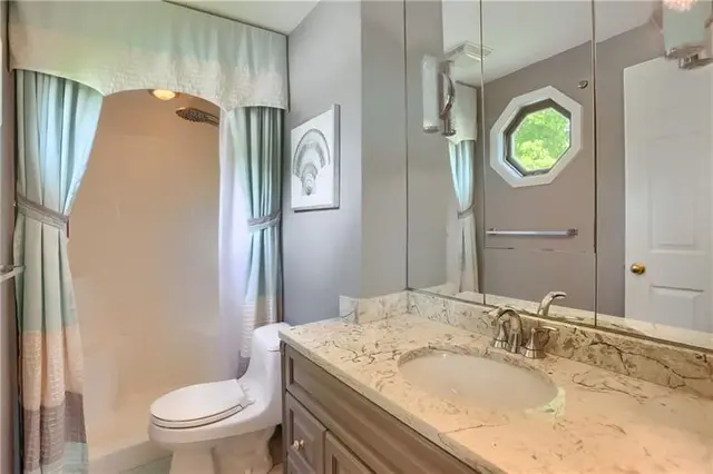 439 Deerfield Dr gallery image 18