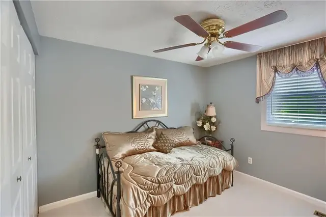 439 Deerfield Dr gallery image 44