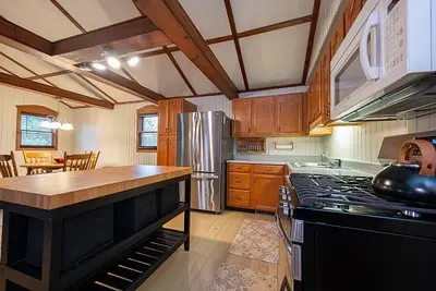 440 Cardinal gallery image 9
