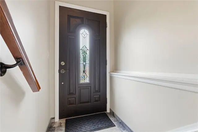4400 Laurel Oak Drive gallery image 3