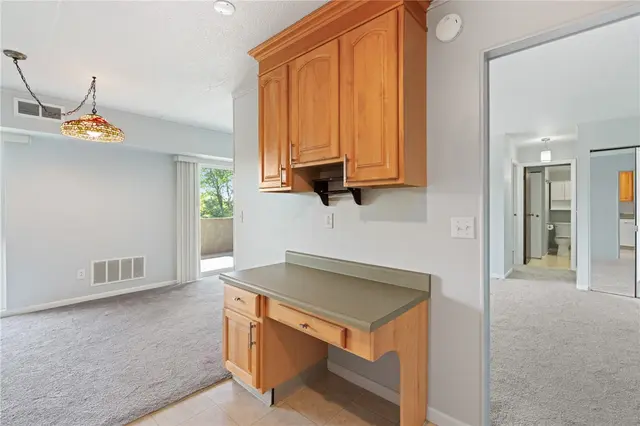 4404 Charlemagne Cir gallery image 26