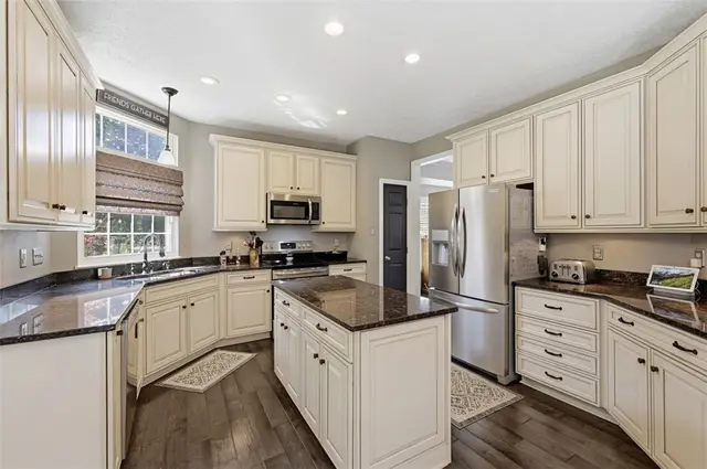 441 Elder Court gallery image 9