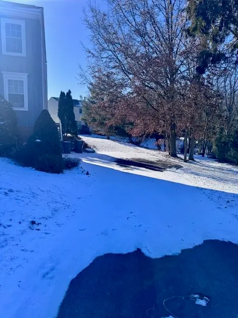 441 Monmouth Dr gallery image 2