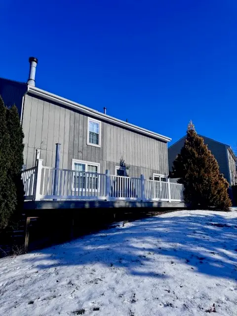 441 Monmouth Dr gallery image 3