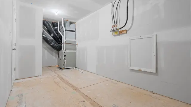 441 Roebling Ct gallery image 16