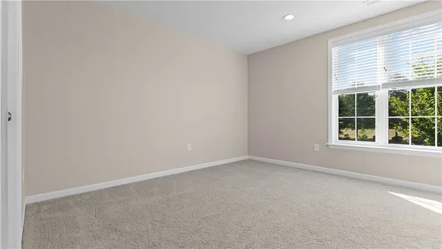 441 Roebling Ct gallery image 17
