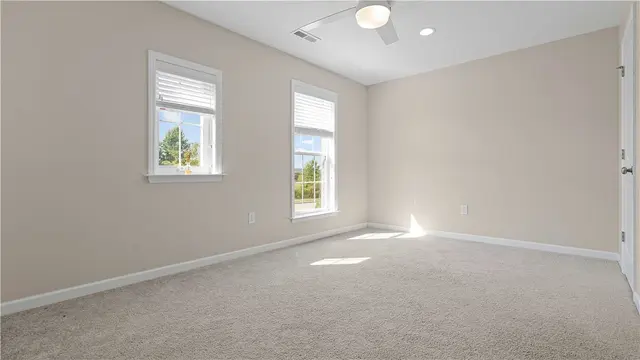 441 Roebling Ct gallery image 25