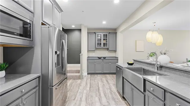 441 Roebling Ct gallery image 42